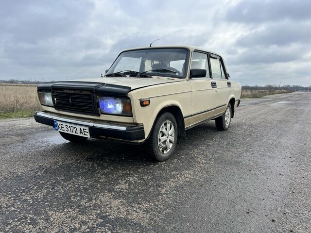 Бежевый ВАЗ 2107, объемом двигателя 1.5 л и пробегом 35 тыс. км за 850 $, фото 1 на Automoto.ua