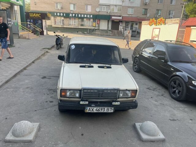 Бежевий ВАЗ 2107, об'ємом двигуна 1.5 л та пробігом 100 тис. км за 561 $, фото 1 на Automoto.ua