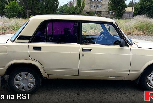 Бежевый ВАЗ 2107, объемом двигателя 1.5 л и пробегом 0 тыс. км за 700 $, фото 1 на Automoto.ua
