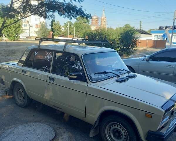 Бежевый ВАЗ 2107, объемом двигателя 1.5 л и пробегом 150 тыс. км за 900 $, фото 1 на Automoto.ua