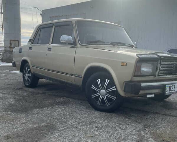 Бежевый ВАЗ 2107, объемом двигателя 0 л и пробегом 30 тыс. км за 750 $, фото 1 на Automoto.ua