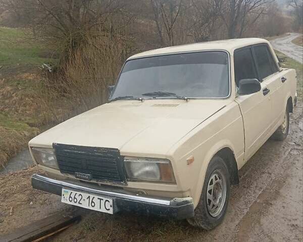 Бежевый ВАЗ 2107, объемом двигателя 1.6 л и пробегом 34 тыс. км за 500 $, фото 1 на Automoto.ua