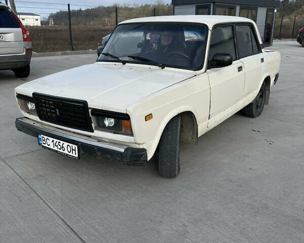 Бежевый ВАЗ 2107, объемом двигателя 1.5 л и пробегом 32 тыс. км за 700 $, фото 1 на Automoto.ua