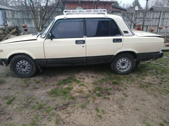 Бежевий ВАЗ 2107, об'ємом двигуна 0 л та пробігом 700 тис. км за 638 $, фото 1 на Automoto.ua