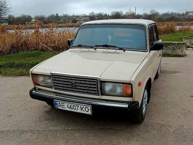Бежевый ВАЗ 2107, объемом двигателя 1.5 л и пробегом 77 тыс. км за 1100 $, фото 1 на Automoto.ua