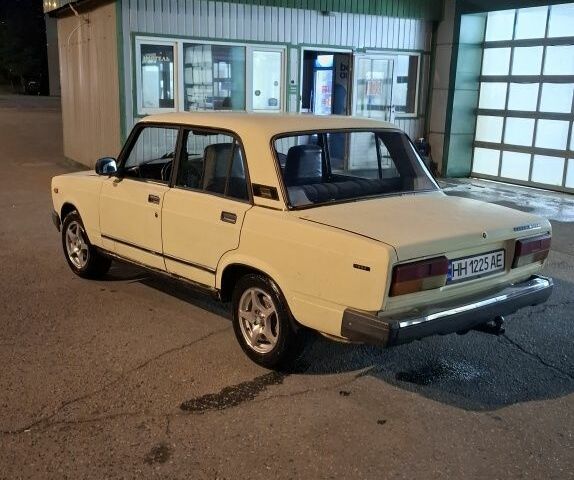 Бежевый ВАЗ 2107, объемом двигателя 1.5 л и пробегом 200 тыс. км за 900 $, фото 1 на Automoto.ua