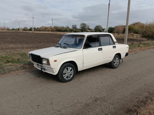 Бежевый ВАЗ 2107, объемом двигателя 1.5 л и пробегом 120 тыс. км за 499 $, фото 1 на Automoto.ua