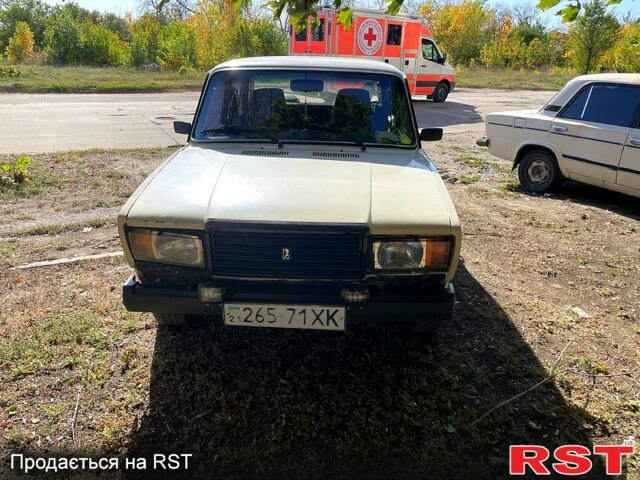 Бежевый ВАЗ 2107, объемом двигателя 1.5 л и пробегом 0 тыс. км за 1000 $, фото 1 на Automoto.ua