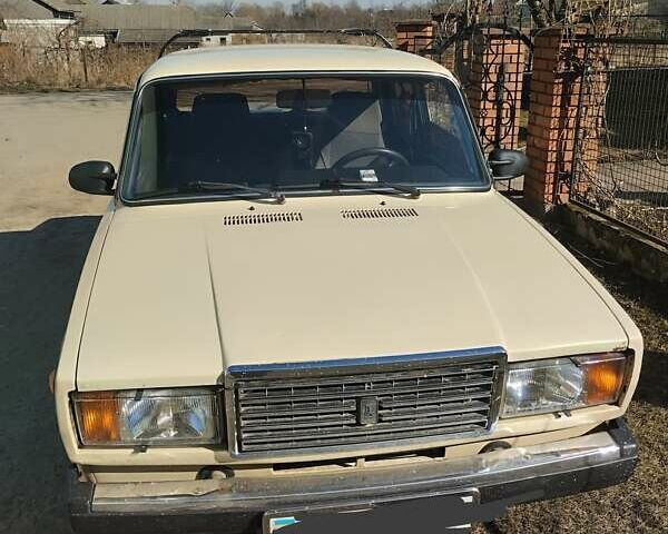 Бежевый ВАЗ 2107, объемом двигателя 0 л и пробегом 200 тыс. км за 750 $, фото 1 на Automoto.ua