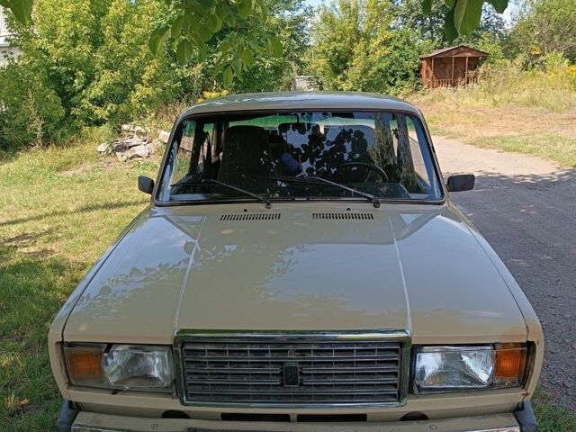 Бежевый ВАЗ 2107, объемом двигателя 1 л и пробегом 18 тыс. км за 1300 $, фото 1 на Automoto.ua