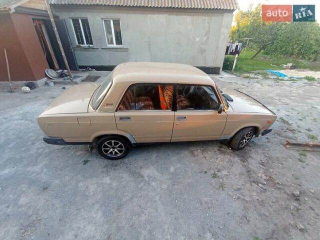 Бежевый ВАЗ 2107, объемом двигателя 1.4 л и пробегом 77 тыс. км за 1200 $, фото 1 на Automoto.ua