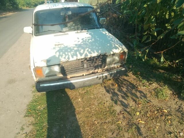 Бежевый ВАЗ 2107, объемом двигателя 1 л и пробегом 2 тыс. км за 218 $, фото 1 на Automoto.ua