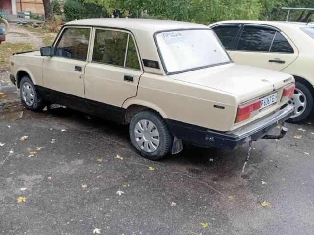 Бежевый ВАЗ 2107, объемом двигателя 1.5 л и пробегом 200 тыс. км за 500 $, фото 1 на Automoto.ua