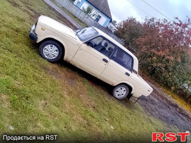 ВАЗ 2107 1995 в Гребенке на Automoto.ua Бежевый ВАЗ 2107, объемом двигателя 1.6 л и пробегом 165 тыс. км за 450 $, фото 1 на Automoto.ua