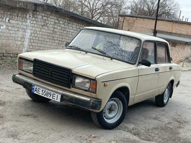 Бежевый ВАЗ 2107, объемом двигателя 1.5 л и пробегом 93 тыс. км за 519 $, фото 1 на Automoto.ua
