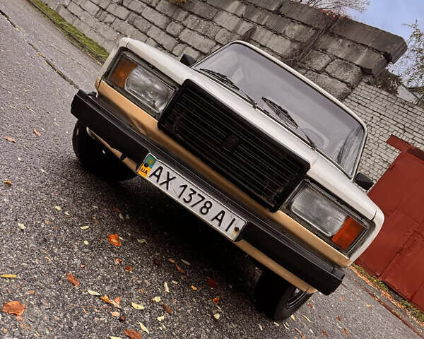 Бежевый ВАЗ 2107, объемом двигателя 1.45 л и пробегом 100 тыс. км за 700 $, фото 1 на Automoto.ua