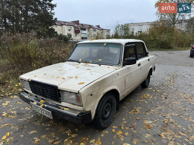 ВАЗ 2107 1996 в Славуте на Automoto.ua Бежевый ВАЗ 2107, объемом двигателя 1.5 л и пробегом 77 тыс. км за 370 $, фото 1 на Automoto.ua