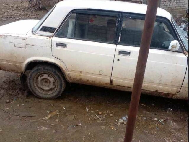 Бежевый ВАЗ 2107, объемом двигателя 9 л и пробегом 3 тыс. км за 185 $, фото 1 на Automoto.ua