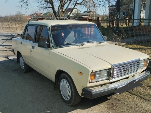 Бежевый ВАЗ 2107, объемом двигателя 0 л и пробегом 200 тыс. км за 700 $, фото 1 на Automoto.ua