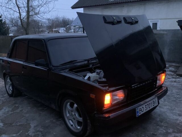 Черный ВАЗ 2107, объемом двигателя 1.5 л и пробегом 28 тыс. км за 1600 $, фото 1 на Automoto.ua