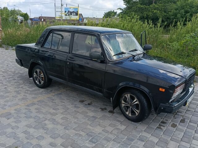 Черный ВАЗ 2107, объемом двигателя 0 л и пробегом 8 тыс. км за 1095 $, фото 1 на Automoto.ua