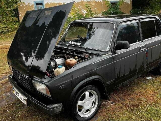 ВАЗ 2107 1990 у Прилуках на Automoto.ua Чорний ВАЗ 2107, об'ємом двигуна 0 л та пробігом 64 тис. км за 750 $, фото 1 на Automoto.ua