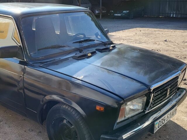 Черный ВАЗ 2107, объемом двигателя 1.3 л и пробегом 120 тыс. км за 550 $, фото 1 на Automoto.ua