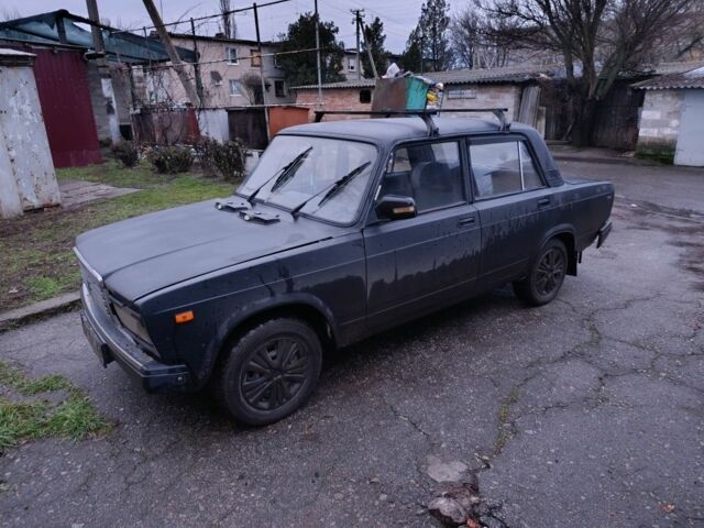 Чорний ВАЗ 2107, об'ємом двигуна 0 л та пробігом 100 тис. км за 456 $, фото 1 на Automoto.ua