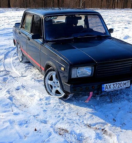 Черный ВАЗ 2107, объемом двигателя 1.6 л и пробегом 0 тыс. км за 450 $, фото 1 на Automoto.ua