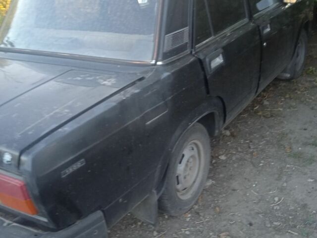 Чорний ВАЗ 2107, об'ємом двигуна 2 л та пробігом 44 тис. км за 631 $, фото 1 на Automoto.ua