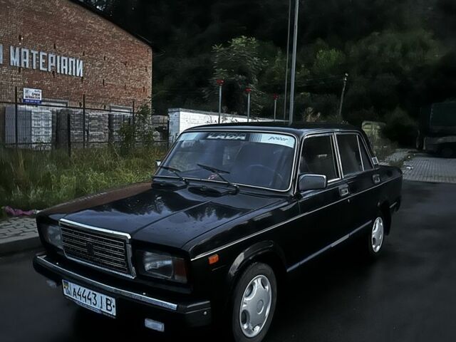 Черный ВАЗ 2107, объемом двигателя 1.5 л и пробегом 51 тыс. км за 1000 $, фото 1 на Automoto.ua