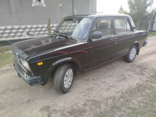 Черный ВАЗ 2107, объемом двигателя 0 л и пробегом 93 тыс. км за 1300 $, фото 1 на Automoto.ua