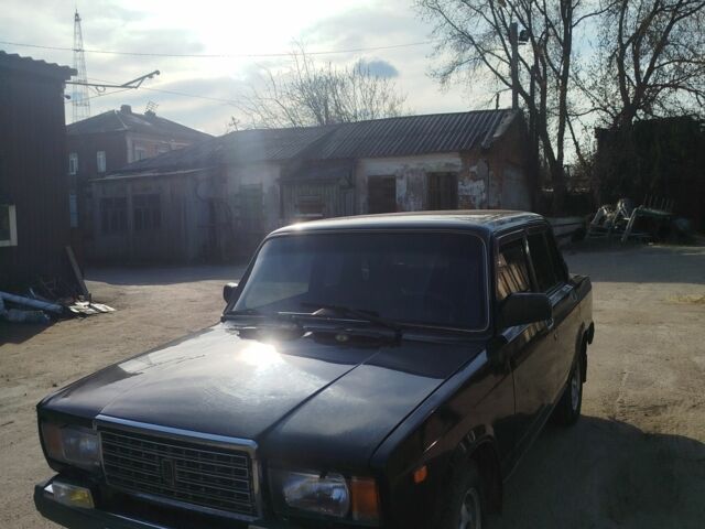 Чорний ВАЗ 2107, об'ємом двигуна 1.5 л та пробігом 200 тис. км за 1600 $, фото 1 на Automoto.ua