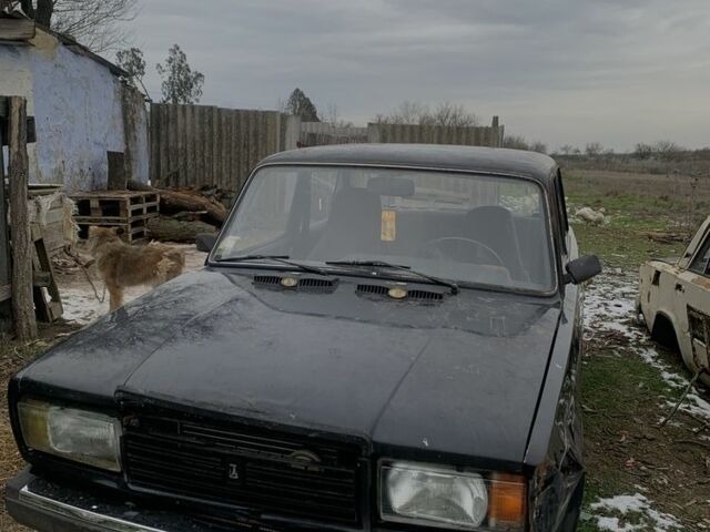 Чорний ВАЗ 2107, об'ємом двигуна 1.6 л та пробігом 70 тис. км за 639 $, фото 1 на Automoto.ua