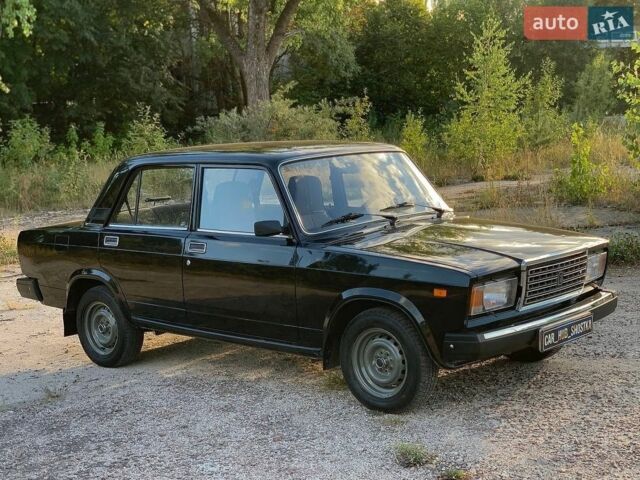 Чорний ВАЗ 2107, об'ємом двигуна 1.5 л та пробігом 86 тис. км за 2250 $, фото 1 на Automoto.ua