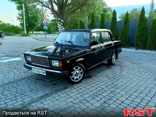 Черный ВАЗ 2107, объемом двигателя 1.5 л и пробегом 247 тыс. км за 1600 $, фото 1 на Automoto.ua