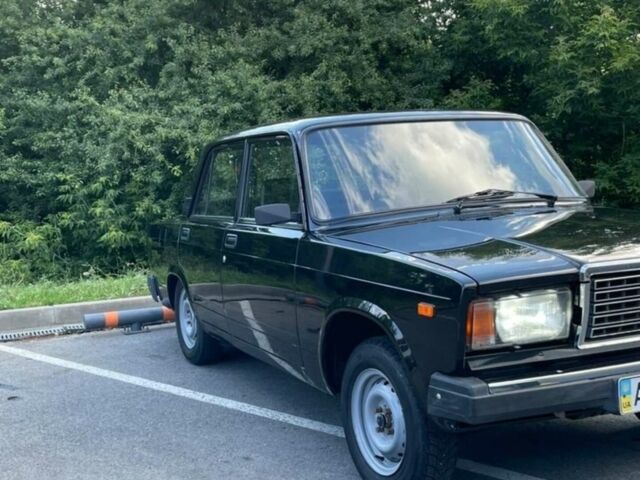 Черный ВАЗ 2107, объемом двигателя 1.5 л и пробегом 43 тыс. км за 3700 $, фото 1 на Automoto.ua