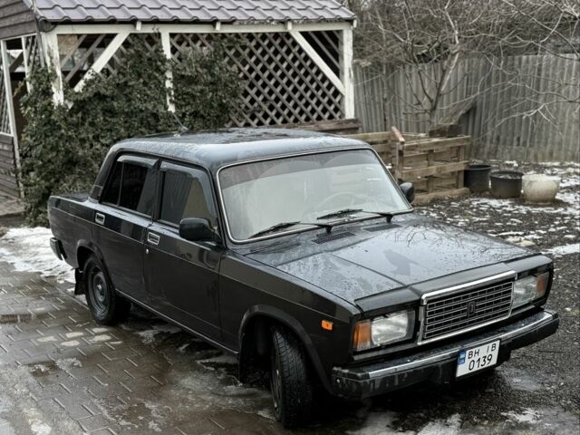 Чорний ВАЗ 2107, об'ємом двигуна 1.5 л та пробігом 89 тис. км за 2300 $, фото 1 на Automoto.ua