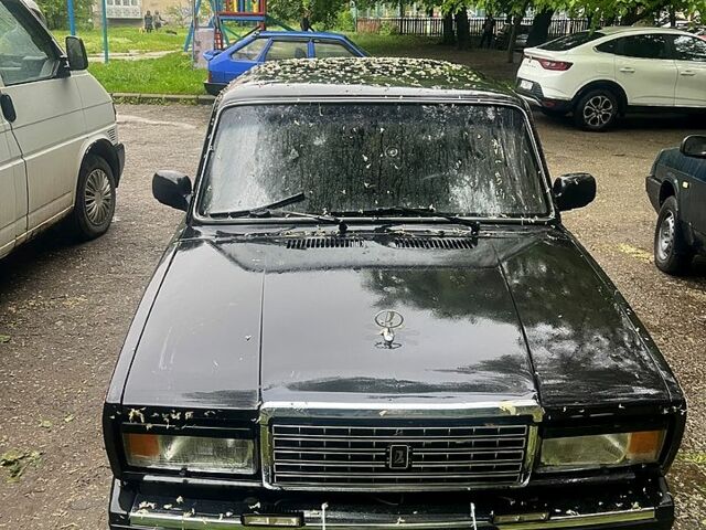 Черный ВАЗ 2107, объемом двигателя 1.5 л и пробегом 100 тыс. км за 1100 $, фото 1 на Automoto.ua
