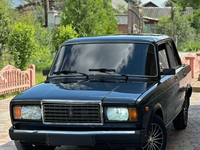 Черный ВАЗ 2107, объемом двигателя 1.6 л и пробегом 68 тыс. км за 1758 $, фото 1 на Automoto.ua