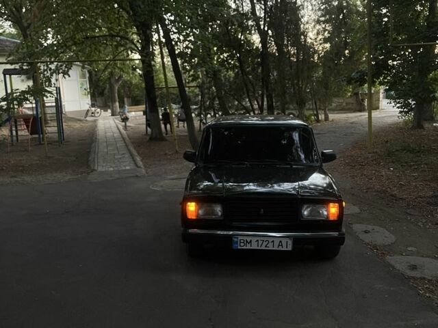 Черный ВАЗ 2107, объемом двигателя 0 л и пробегом 150 тыс. км за 800 $, фото 1 на Automoto.ua