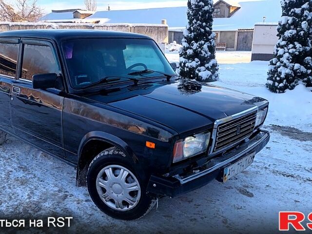 Черный ВАЗ 2107, объемом двигателя 1.6 л и пробегом 1300 тыс. км за 1200 $, фото 1 на Automoto.ua