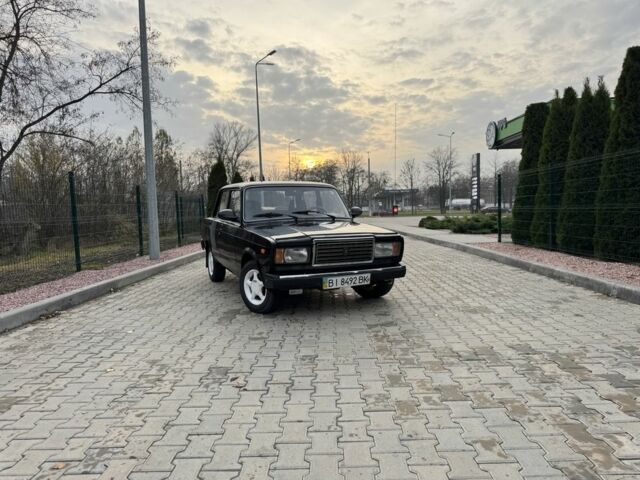 Чорний ВАЗ 2107, об'ємом двигуна 1.5 л та пробігом 90 тис. км за 2500 $, фото 1 на Automoto.ua