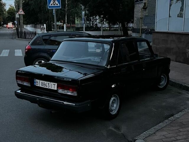 Чорний ВАЗ 2107, об'ємом двигуна 1.6 л та пробігом 120 тис. км за 1561 $, фото 1 на Automoto.ua
