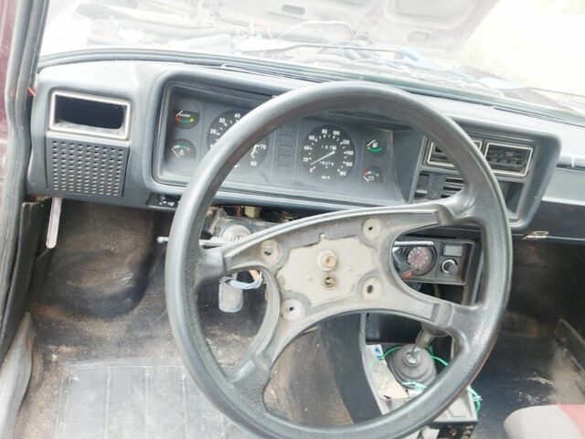 Черный ВАЗ 2107, объемом двигателя 2 л и пробегом 567 тыс. км за 358 $, фото 1 на Automoto.ua