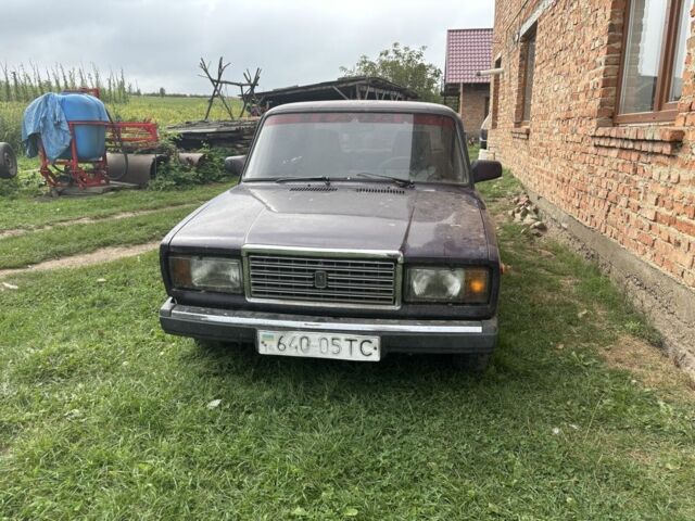 Фіолетовий ВАЗ 2107, об'ємом двигуна 0 л та пробігом 222 тис. км за 292 $, фото 1 на Automoto.ua