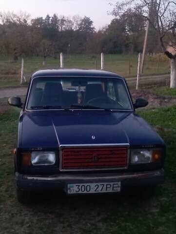 Фіолетовий ВАЗ 2107, об'ємом двигуна 0 л та пробігом 100 тис. км за 500 $, фото 1 на Automoto.ua