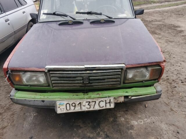 Фиолетовый ВАЗ 2107, объемом двигателя 1.3 л и пробегом 200 тыс. км за 237 $, фото 1 на Automoto.ua