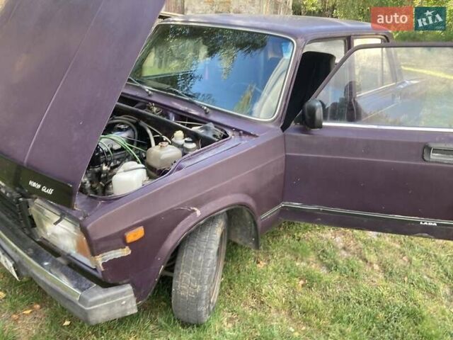 Фиолетовый ВАЗ 2107, объемом двигателя 1.5 л и пробегом 388 тыс. км за 700 $, фото 1 на Automoto.ua