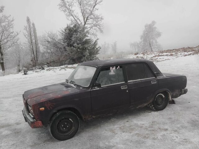 Фиолетовый ВАЗ 2107, объемом двигателя 1.6 л и пробегом 100 тыс. км за 463 $, фото 1 на Automoto.ua